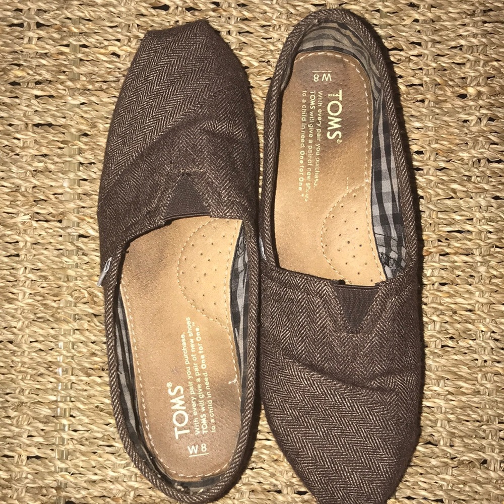 Toms